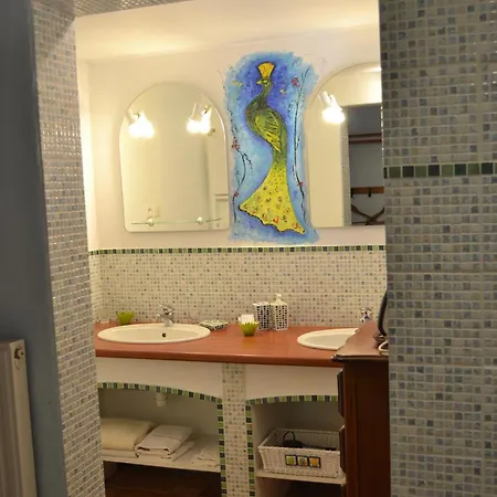 La Chouanniere לינה וארוחת בוקר 3*